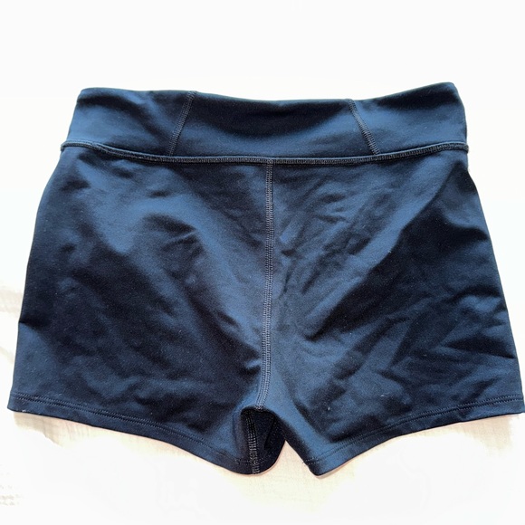 Under Armour Athletic Shorts - Picture 2 of 3